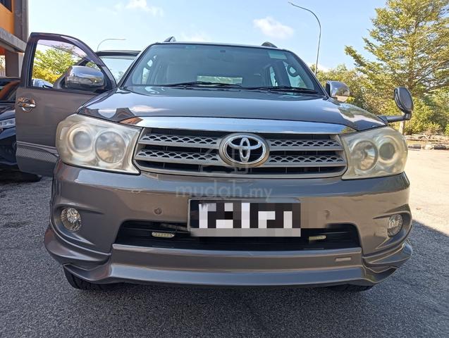 2010 Toyota FORTUNER 2.7 V FACELIFT (A) - 4