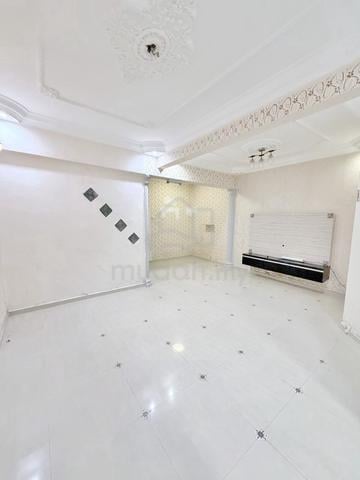 Jalan Ledang, Taman Bukit Tiram, Ulu Tiram, Double Storey Terrace 1
