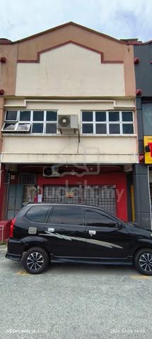 Tanah Merah 1