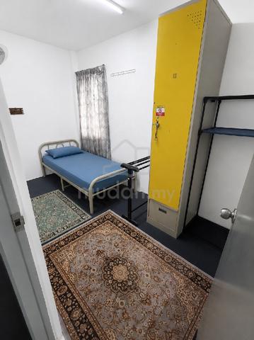 Bilik Sewa Single room di Pangsapuri Seri Saujana Subang U5 1