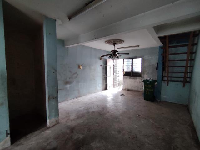 Desa Jaya Low Cost Double Storey 770sqft only 1