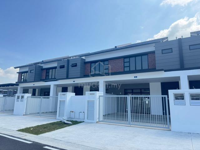 Indahpura Kulai  Rimbun Residences house for rent 1