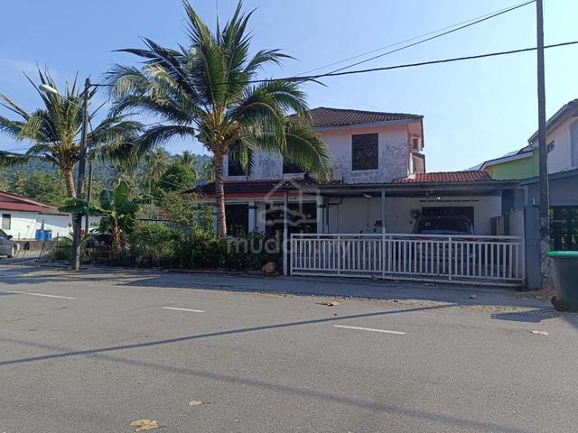 Corner unit, tanah luas, dekat Surau, Taman Seri Wawasan, Langkawi 1