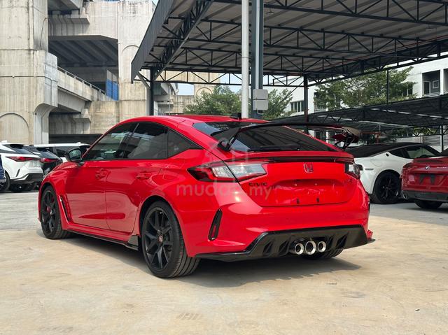 Black Edition Grade 5A 2025 Honda Civic Type R - 3