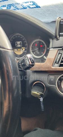 2012 Mercedes Benz E200 CGI BlueEFCY - 4