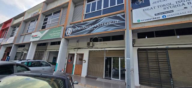Paya Tiga Ground Floor Shop for Rent 1