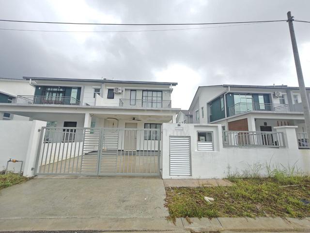 TAMAN PULAI MUTIARA, Double Storey Cluster For Sale UNBLOCK VIEW 1
