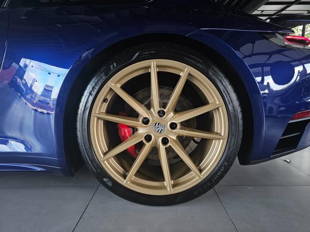 2024 Porsche 911 CARRERA 4S 3.0 HIGH SPEC JAPAN - 4