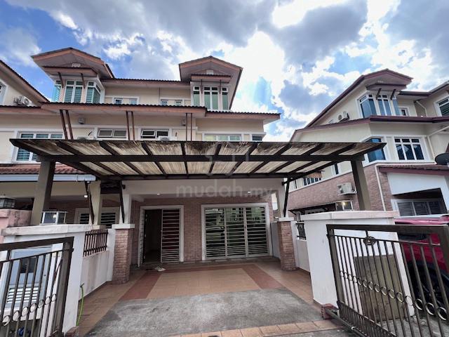 2.5 Storey House End Lot at Seri Sungai Long 1
