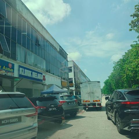 nearby banks Freehold 3 Storey shoplot Tmn Mutiara Bukit Baru 1