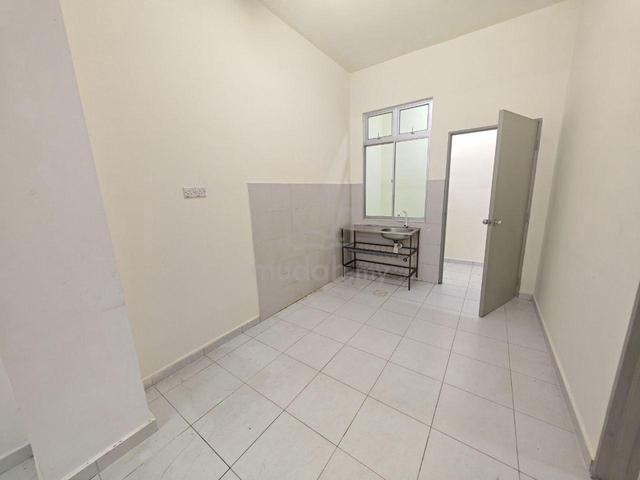 Nice Condition 2 Storey Terrace House @ Taman Pulai Mutiara For Sale 1