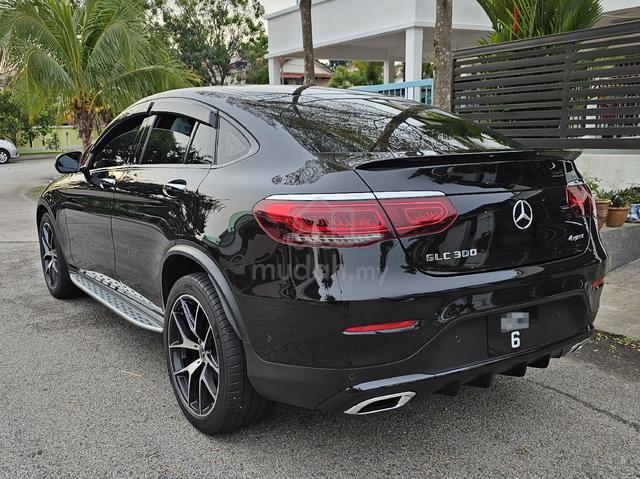 2019 Mercedes Benz GLC300 4MATIC COUPE AMG LINE - 2