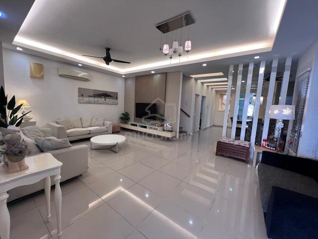 Cheras Vista Fully Renovated Endlot with 6 Rooms 1