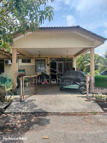 Rumah teres setingkat facing open end lot indera sempurna 1