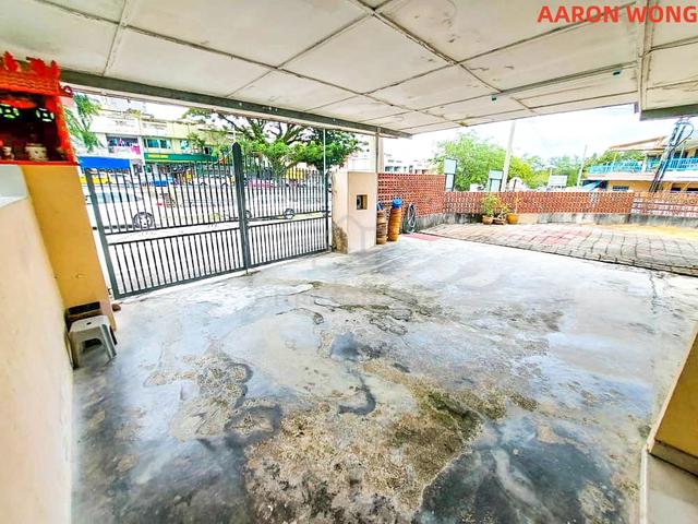 [CORNER, Ground Floor] Taman Bukit Teratai, Ampang, Selangor 1