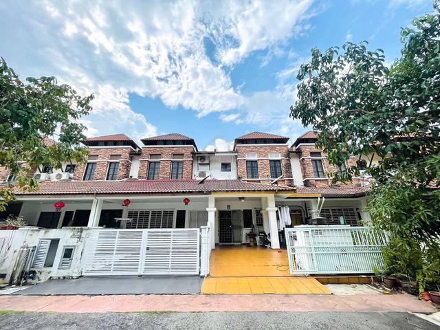 (NON BUMI CANTIK MURAH) Double Storey Bandar Nusaputra Puchong 1