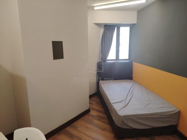 Villa Puteri Room For Rent 1