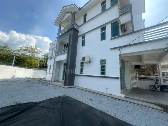 2.5 Storey Terrace Corner Bukit Metajam For Sale 1