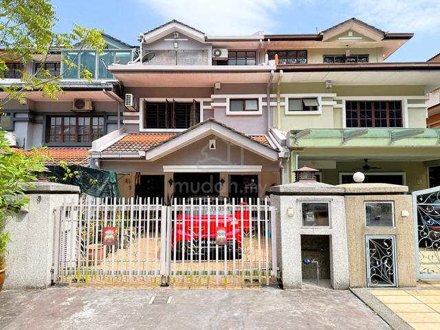 FULLY RENO✅ + WELL KEPT❤️ | 3 Storey, Laman Oakleaf, Taman Bukit Utama 1