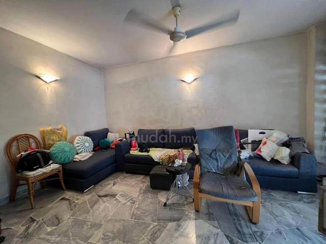 Bandar Kinrara BK2 Puchong 20x70. 2 Storey 5min to LRT. 20x70 Freehold 1