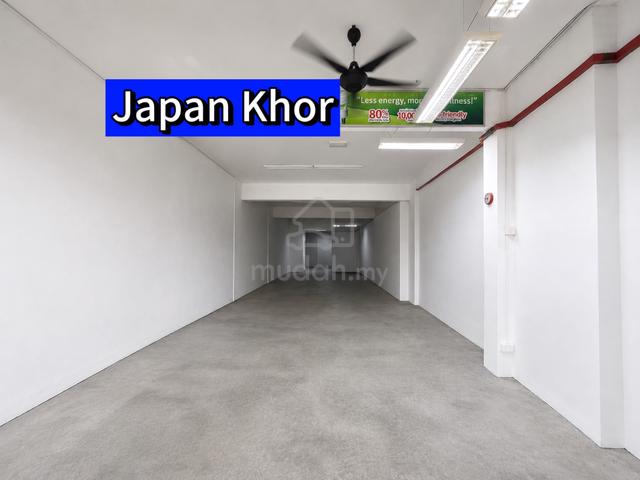 3.5 Storey Shop Lot For Sale – Butterworth -Raja Uda Facing Main Road 1