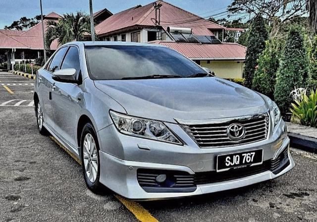 2012 Toyota CAMRY 2.0 E FACELIFT (A) - 2