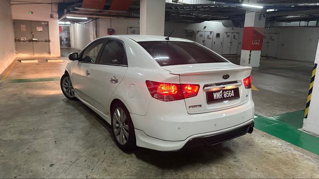 2011 Kia FORTE 2.0 KOUP SX (A) - 1