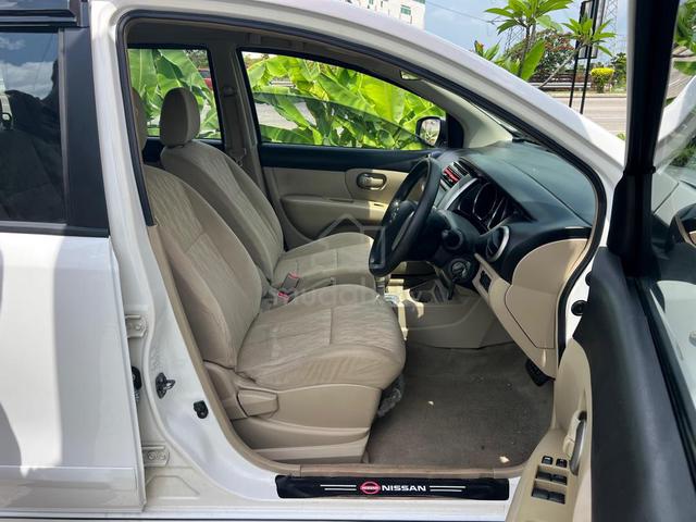 2013 Nissan LIVINA 1.6 (AUTO) - 4