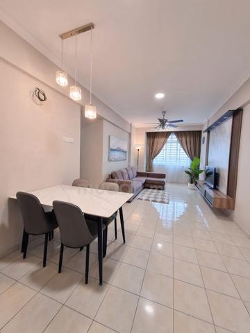 Indah Court Apartment (Bukit Indah) 1