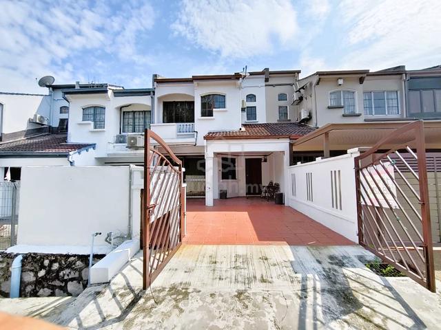 FACING OPEN🌷 + REFURBISHED❤️ | 2 Storey Terrace, USJ 12, Subang Jaya 1