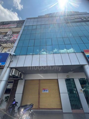 Facing main maybank 1