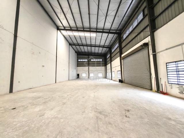 Below Market/Medium Industry/1.5 storey Semi-D Factory/Gelang Patah/JB 1