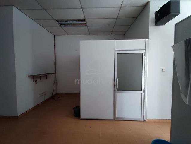 2nd Floor Office Space / Rumah Kedai at Lorong Tun Ismail (3 Aircond) 5