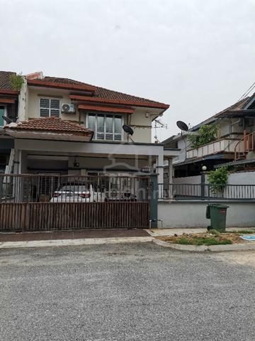Double Storey Endlot with land (34'x70'), Taman Prima Tropika for sell 1