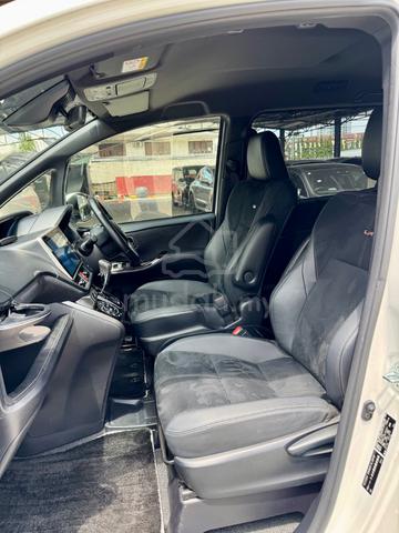 2021 Toyota VOXY 2.0 ZS GR Sport Ready stock - 4