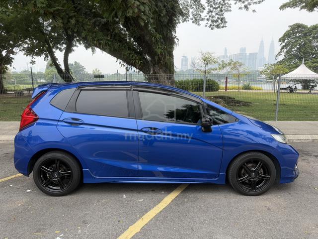 2017 Honda FIT 1.5 RS HONDA SENSING (A) - 4