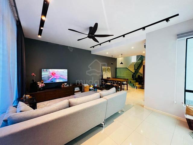 (Full Loan) Taman Saujana KLIA, 2storey House Fully Reno Warisan Bayu 1