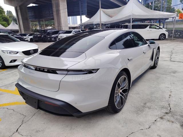 2024 Porsche Taycan Sedan 1,000km Grade 6A Japan - 4