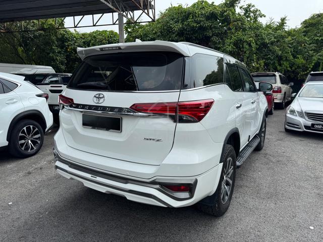 2017 Toyota FORTUNER 2.7 SRZ 4X4 2TR-FE (A) - 4