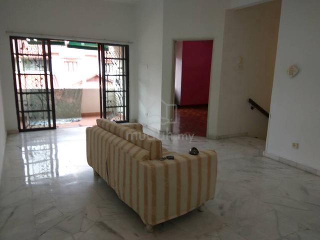 Townhouse Desa Damai @ Alam Damai, Damai Perdana, Cheras, Selangor 1