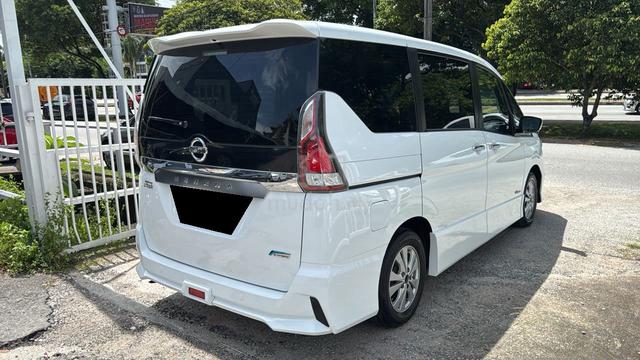 C27 CASH BACK 2018 Nissan SERENA 2.0 S-HYBRD - 4