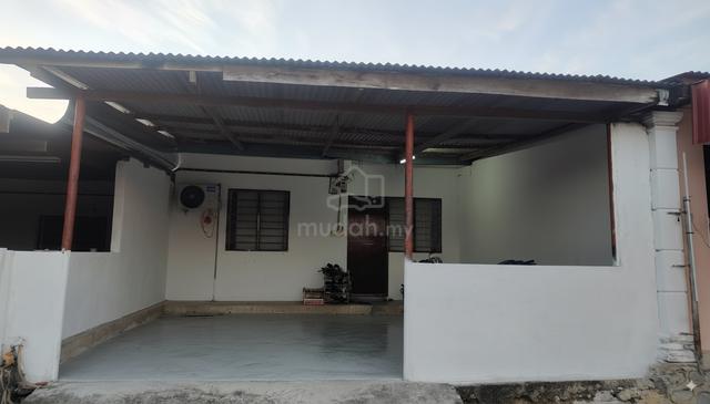 Teres Setingkat Taman Tiang Dua Utama 1