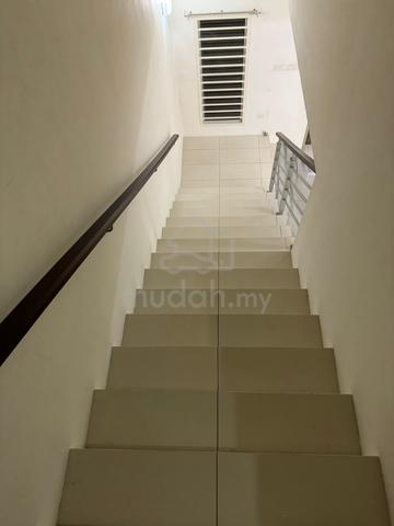 Ambang 3 2sty link house for rent 4