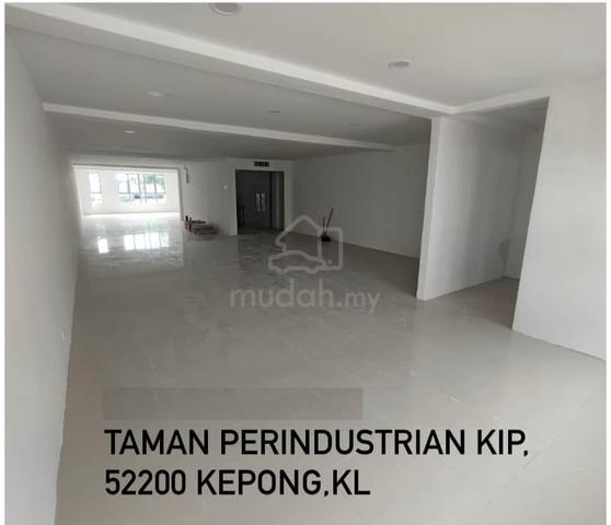 Taman Perindustrian KIP 4sty Shop Lot For Sale 1