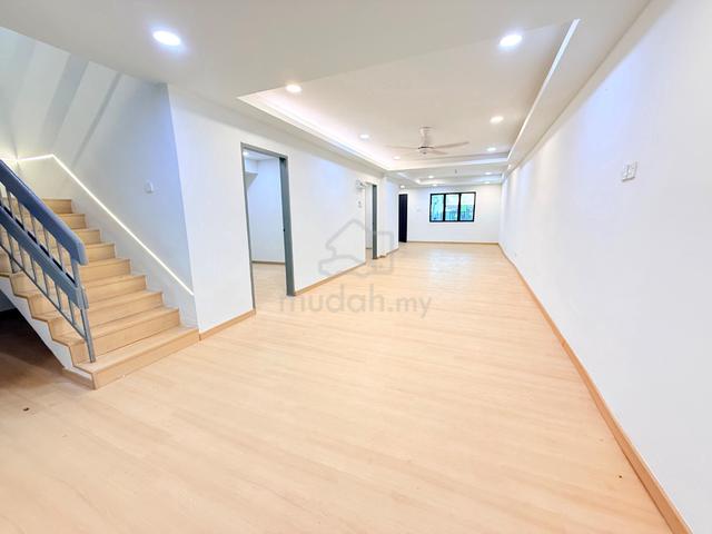 Bukit Kempas Double Storey 22 x 85 sqft Fully Renovated 5 Rooms 1