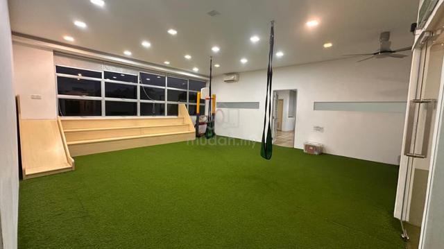 Corner Lot Upstairs Unit for Rent @ Uptown Avenue (Facing Main Road) 1