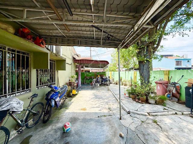 CORNER LOT Single Storey PJS 10 Taman Sri Subang Indah Bandar Sunway 1