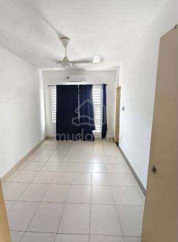 De Bayu Apartment 1