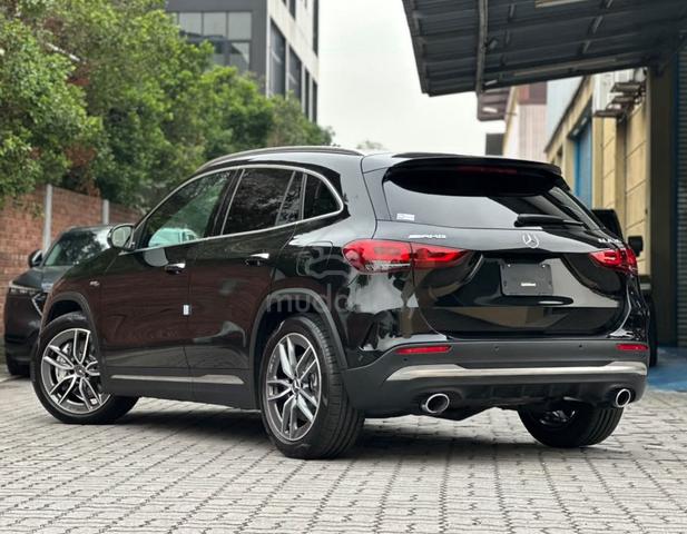 2023 Mercedes Benz GLA35 AMG 4MATIC / BUCKET SEAT - 4