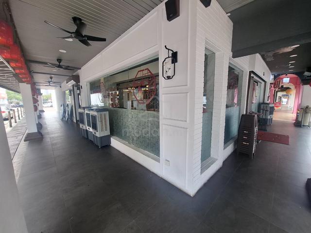 USJ 10 Taipan Corner Ground Floor Shop 3200 Sf High Traffic for Rent 1